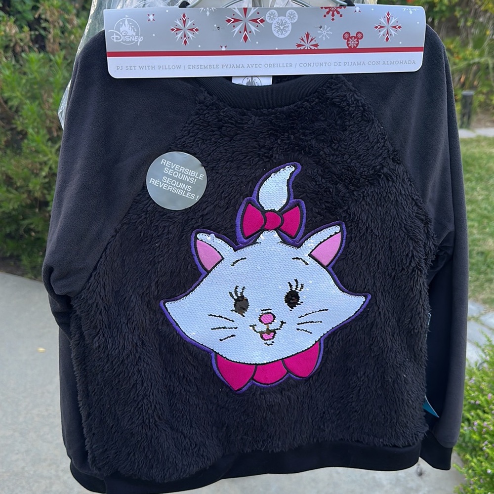 NEW-Disney PJ Set with Pillow. Size US 7/8 girls Marie from the Aristocats